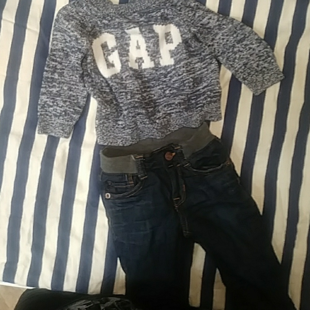 GAP 3-6 Mo Jean & Sweater Outfit